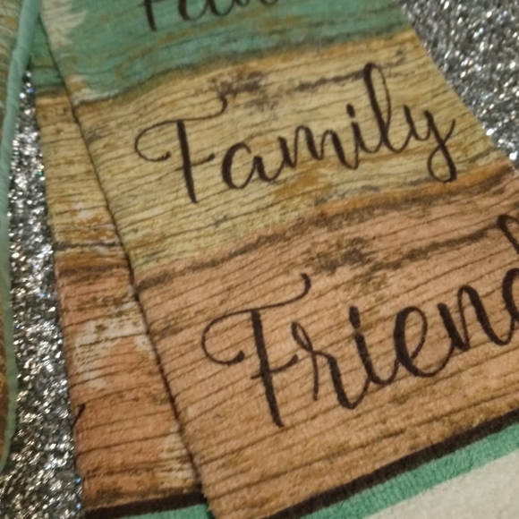 Cute Kitchen Set - Picture 3 of 3